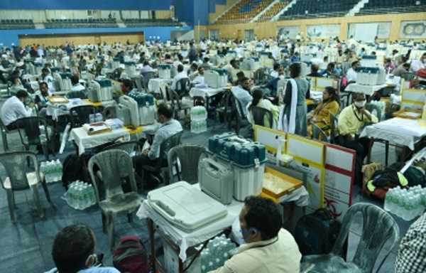 10 मार्च से पहले शीर्ष नेताओं ने गोवा में डाला डेरा